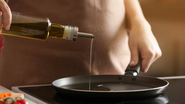 RMF Extra: Najlepszy olej do codziennego gotowania. Eksperci wskazali 