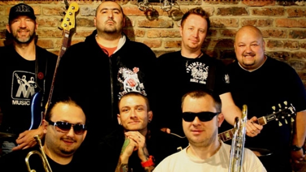 RMF Extra: Piersi ponad podziałami