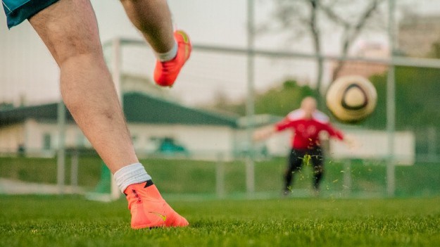 RMF Extra: Mundialowy kalkulator kalorii: Czy możemy coś spalić oglądając mecz?