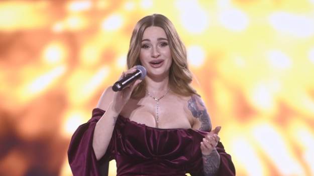 RMF Extra: Ewelina Lisowska miała okropny wypadek na motocyklu. Do sieci trafiło nagranie [WIDEO]