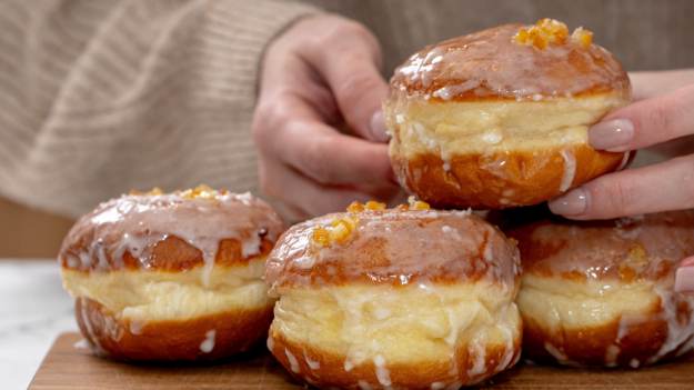 RMF Extra: Tłusty czwartek 2026. 5 cech idealnego pączka. Rozpoznasz go na pierwszy rzut oka