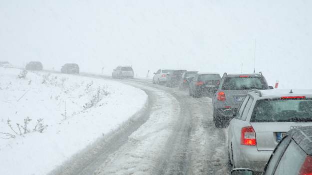 RMF Extra: Pomarańczowe alerty IMGW. Zima uderzyła z impetem