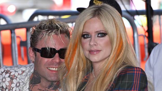 RMF Extra: Były mąż Avril Lavigne jest w poważnym stanie. 43-letni muzyk trafił do szpitala [FOTO]