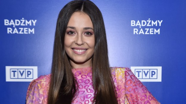 RMF Extra: Izabella Krzan w skąpym stroju. Tak zachęca do pozostania w domach