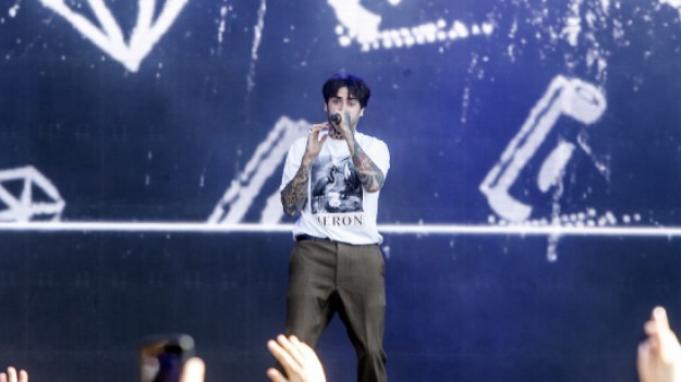 RMF Extra: Quebonafide zdenerwowany zachowaniem fanów. "Nie róbcie sobie dowcipów"