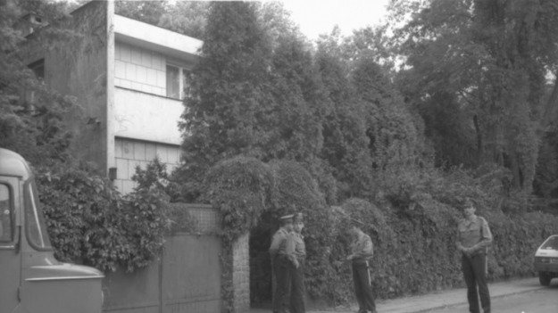 RMF Extra: Gang Karateków. Czy to oni zamordowali byłego premiera Jaroszewicza i jego żonę?