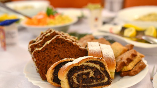 RMF Extra: "Postna" kolacja wigilijna to prawdziwa bomba kaloryczna. Sprawdź, ile kalorii mają potrawy