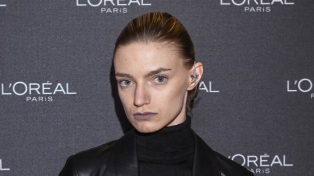 RMF Extra: Weronika z "Top Model" pozuje topless na kładce. Fani patrzą na jedno. "Nogi jak do nieba" [FOTO]