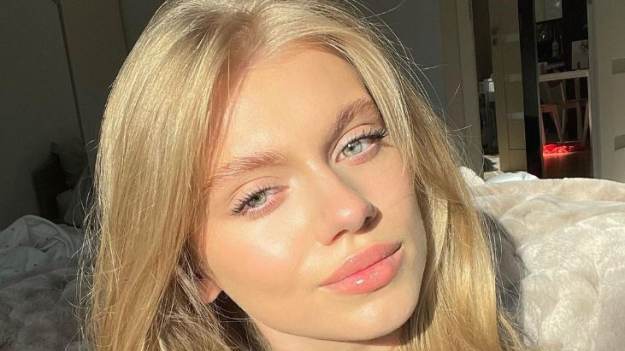 RMF Extra: Dominika Wysocka zapozowała w czerwonej bieliźnie. Fani: "Masz cudne ciało" [FOTO]