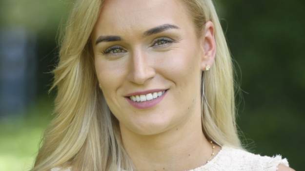 RMF Extra: Kamila Boś z "Rolnik szuka żony" prezentuje opalone ciało, pozując w stroju kąpielowym. "Pięknie wyglądasz"