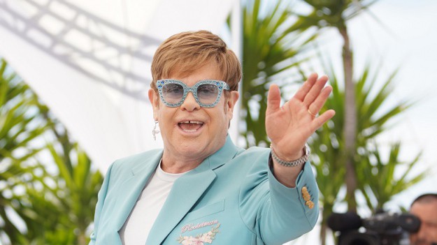 RMF Extra: Synowie Eltona Johna to mali dżentelmeni! Mąż artysty opublikował w sieci uroczy kadr [FOTO]