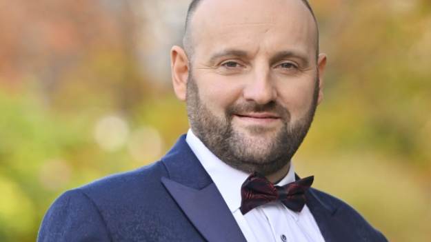 RMF Extra: Tomasz z "Rolnik szuka żony" na zdjęciach z wojska. W komentarzach sporo o jego związku z Justyną!