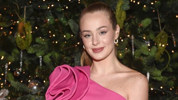 RMF Extra: Wiktoria Gąsiewska i Jasper Sołtysiewicz na nowych zdjęciach. Aktorka po mistrzowsku odpowiedziała na "zaczepkę" internauty! 