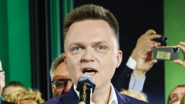 RMF Extra: Szymon Hołownia dostał w "Dzień Dobry TVN" nietypowy prezent. "Powiem teraz coś, czego nie powinienem"  