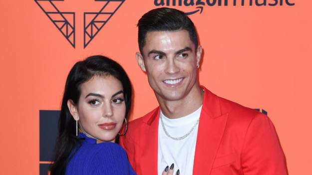 RMF Extra: Cristiano Ronaldo w końcu się oświadczył! Georgina Rodriguez pokazała ogromny pierścionek zaręczynowy 