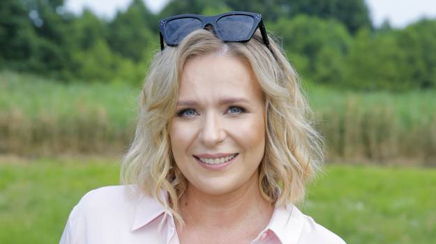 RMF Extra: Aneta Zając w krótkich włosach. Co za zmiana! Fani: "Mega hot!" [FOTO]