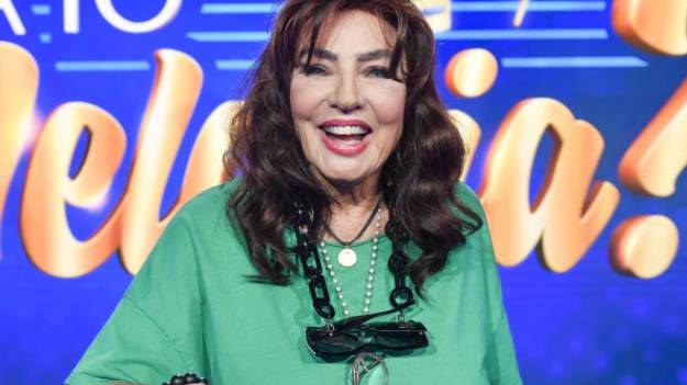 RMF Extra: Agnieszka Perepeczko niczym anielica. Na opalone ciało narzuciła satynowy materiał [FOTO]