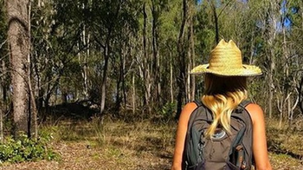 RMF Extra: Holenderka przemierza bezdroża Australii zupełnie nago!