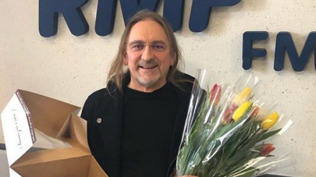 RMF Extra: "Rockandrollowa historia świata". Marcin Jędrych i Marek Piekarczyk o jednej z najsławniejszych piosenek „Króla popu”, która doczekała się niestandardowej przeróbki