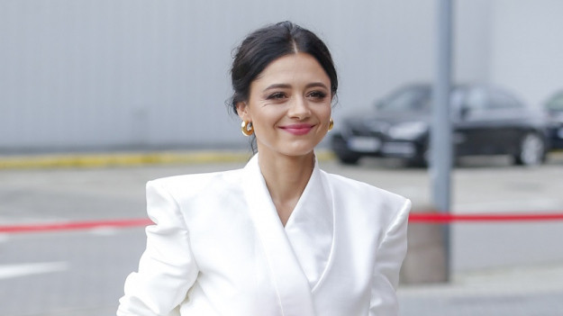 RMF Extra: Adriana Kalska w wersji blond i jako mama! Pokazała zdjęcie z "rodzinnego albumu"