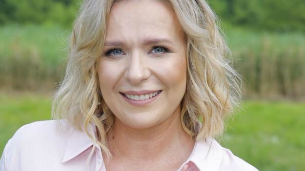 RMF Extra: Aneta Zając pochwaliła się metamorfozą. Drobna zmiana w wyglądzie, a taki efekt! "Pasuje ci"