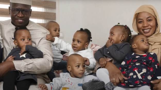 RMF Extra: To pierwsze na świecie dziewięcioraczki, które przeżyły poród. Niedługo skończą 3 lata! [ZDJĘCIA] 