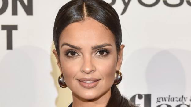 RMF Extra: Klaudia El Dursi odważnie odsłania biust. Prezenterka kusi głębokim dekoltem! [FOTO]