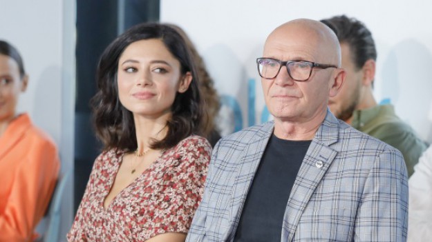 RMF Extra: "Papiery na szczęście" odcinek 6. Marta znów musi uciekać? Henryk nabiera podejrzeń co do przyjaciela wnuka [STRESZCZENIE ODCINKA]