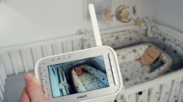 RMF Extra: Czy "elektroniczne nianie" są bezpieczne?