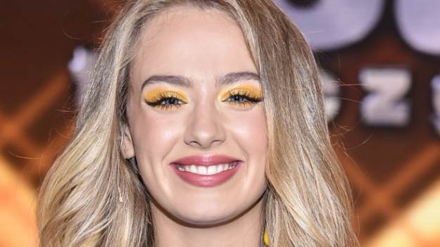 RMF Extra: Wiktoria Gąsiewska odsłania ciało w bikini. Gorące zdjęcia podbijają sieć! "Plażowiczka" [FOTO]