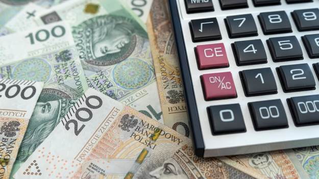 RMF Extra: Drugi próg podatkowy wzrośnie do 140 tys. zł? Polska 2050 ma plan