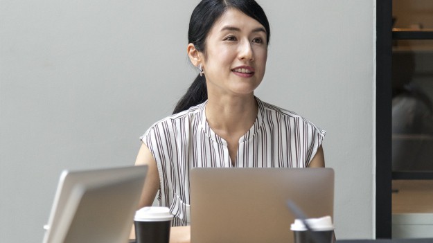 RMF Extra: Podpowiadamy, jak w gorące dni ubierać się do pracy!