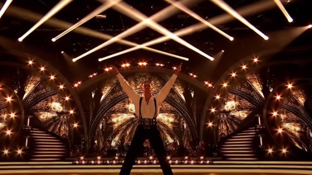 RMF Extra: Nie był najsłabszy, a odpadł. Zaskakujący finał pierwszego odcinka "Tańca z gwiazdami"! [WIDEO]