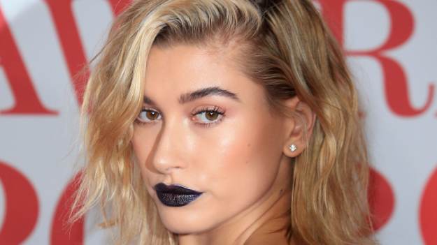 RMF Extra: Hailey Bieber przerwała milczenie. To koniec konfliktu z Seleną Gomez?