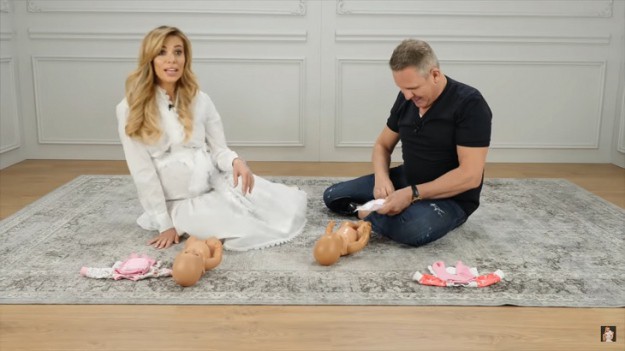 RMF Extra: "Czy sprawdzimy się w roli rodziców?" Zobacz zabawny filmik Izabeli Janachowskiej i Krzysztofa Jabłońskiego! 