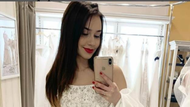 RMF Extra: Marcelina Ziętek dumnie kroczy w sukni ślubnej. Nie była sama! Wszystko zarejestrowały kamery [WIDEO]