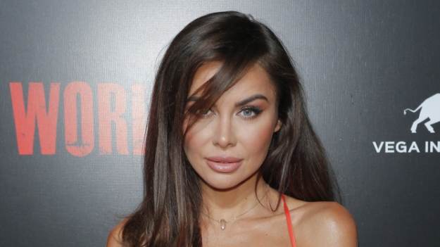 RMF Extra: Natalia Siwiec prezentuje biust w piekielnie odważnym bikini. Stanik wygląda, jakby go nie było [ZDJĘCIE]