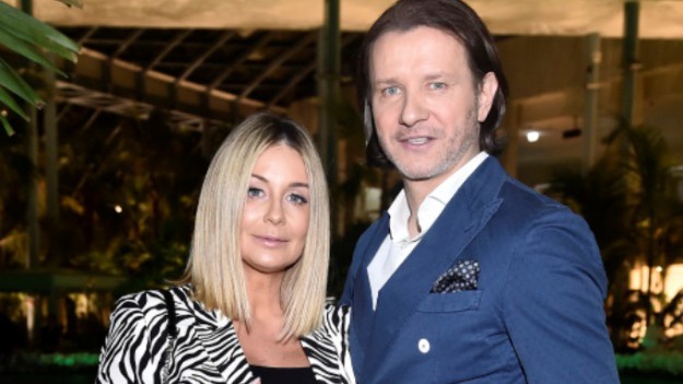 RMF Extra: Małgorzata Rozenek i Radosław Majdan gdy byli niemowlętami. Kogo przypomina Henryk? Niezwykłe kadry trafiły do sieci! 