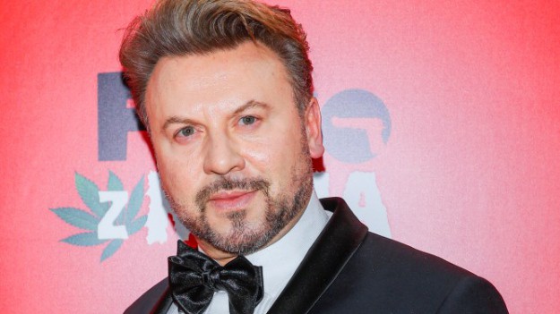 RMF Extra: Michał Milowicz ma koronawirusa. "Trzecią dobę zastygam w domu, próbując poskromić ból"