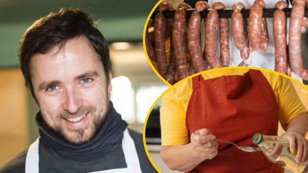 RMF Extra: Dlatego ludzie dodają ocet do gotowania kiełbasy. To najlepszy sposób