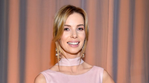 RMF Extra: Izabela Janachowska pochwaliła się zdjęciami z sesji ciążowej. Wygląda zjawiskowo!