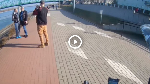 RMF Extra: Jak wygląda jazda bulwarami po ścieżce rowerowej? Możecie być zaskoczeni!