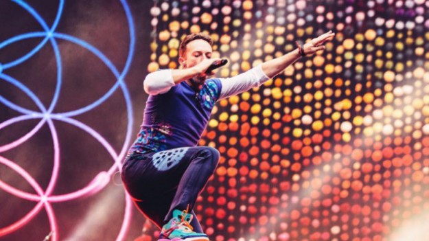 RMF Extra: Urodzinowy prezent od Chrisa Martina! Nowy, hipnotyzująco piękny klip Coldplay