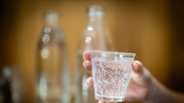 Dlatego nie należy pić wody gazowanej. Wielu..