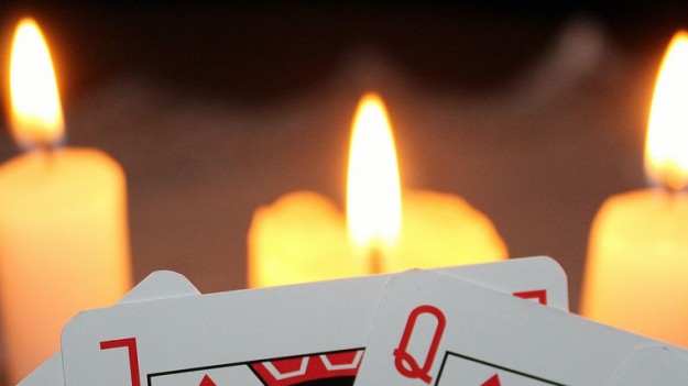 RMF Extra: Ustawianie butów, szpilki czy wróżenie z wosku - zabawy na Andrzejki!