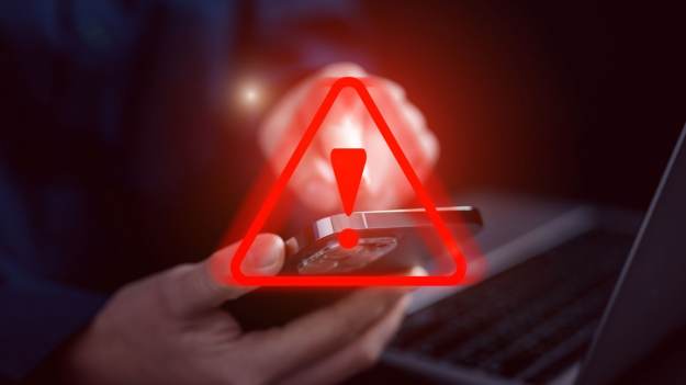 RMF Extra: Weryfikujesz tożsamość w aplikacji, robiąc selfie? Oszuści mogą błyskawicznie wyczyścić twoje konto 