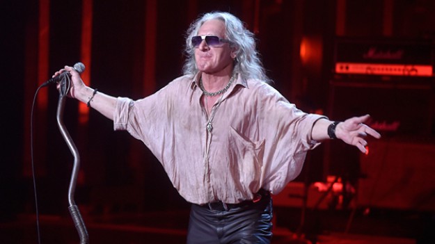 RMF Extra: Grzegorz Markowski i słuchacze RMF FM zaśpiewają najważniejsze biało-czerwone przeboje na Rynku Głównym w Krakowie