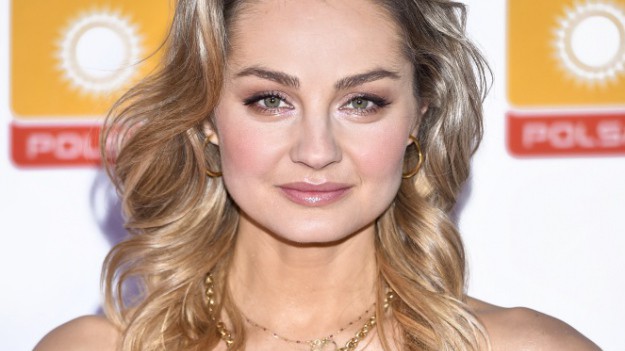 RMF Extra: Małgorzata Socha młodnieje? Tak twierdzą fani! Najnowsze zdjęcia robią wrażenie: "Bardzo dziewczęco"