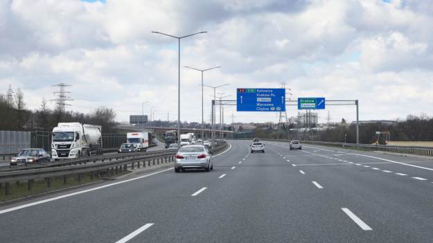 RMF Extra: Jechał autostradą bez jednego koła. Nie widział w tym problemu [FOTO]