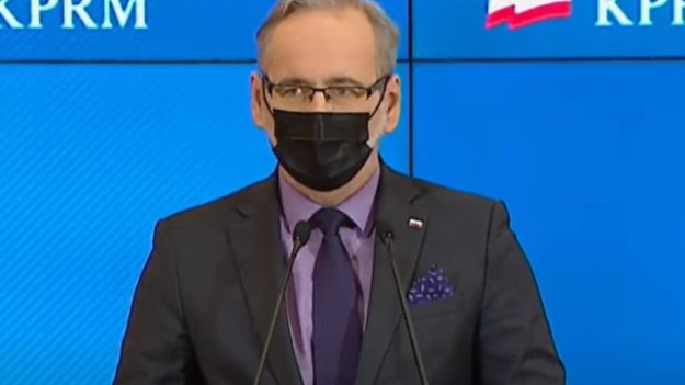 RMF Extra: Koronawirus w Polsce. Nowe decyzje w sprawie obostrzeń! Czy hotele będą otwarte na majówkę?